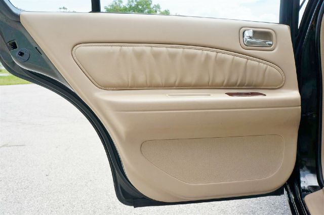 Infiniti I30 1997 photo 43