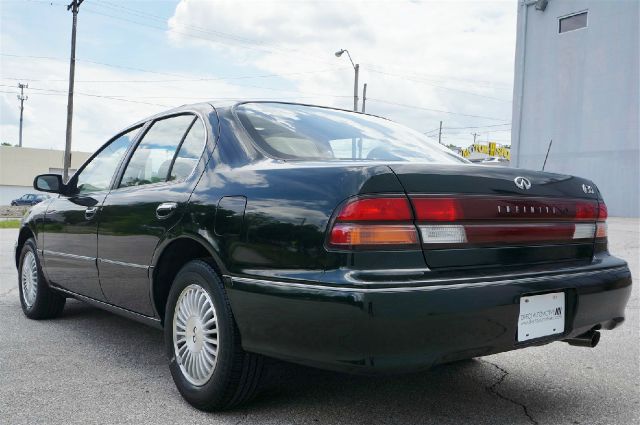 Infiniti I30 1997 photo 57