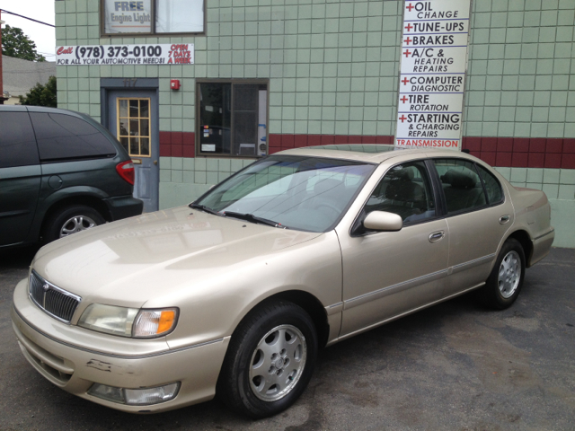 Infiniti I30 1999 photo 4