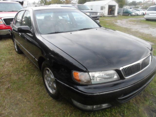 Infiniti I30 1999 photo 1