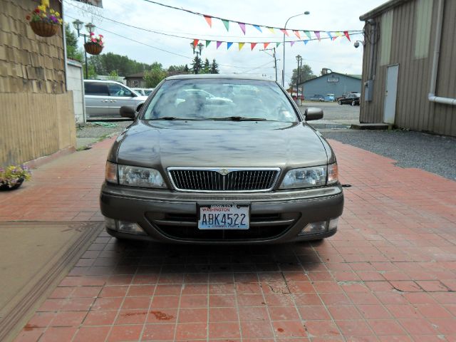 Infiniti I30 1999 photo 3