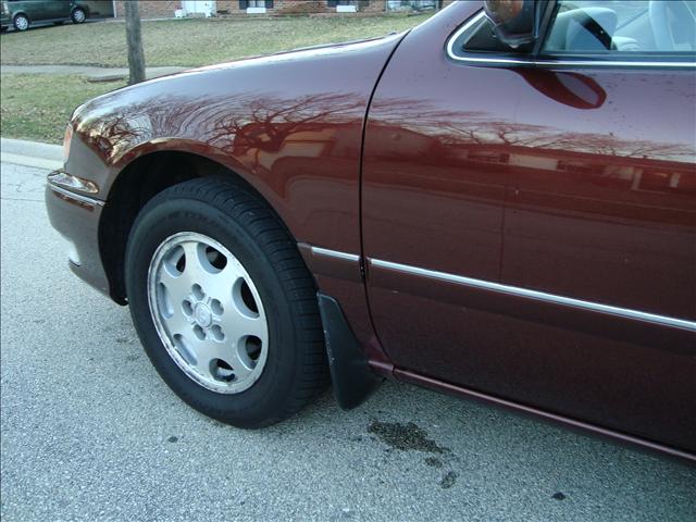 Infiniti I30 1999 photo 3