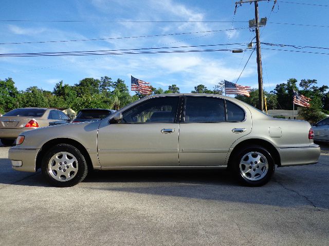 Infiniti I30 1999 photo 1