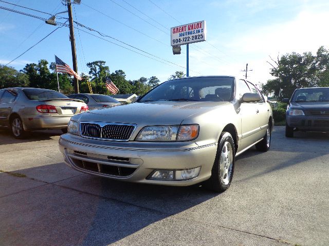 Infiniti I30 1999 photo 2