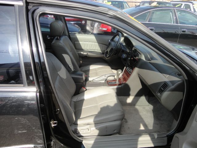 Infiniti I30 1999 photo 1