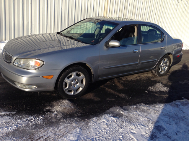 Infiniti I30 2000 photo 2