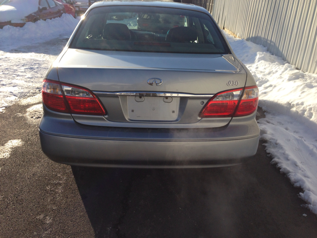 Infiniti I30 2000 photo 3