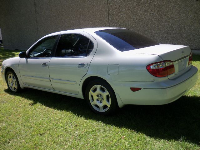 Infiniti I30 2000 photo 1