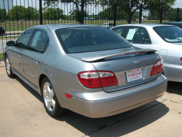 Infiniti I30 2000 photo 3