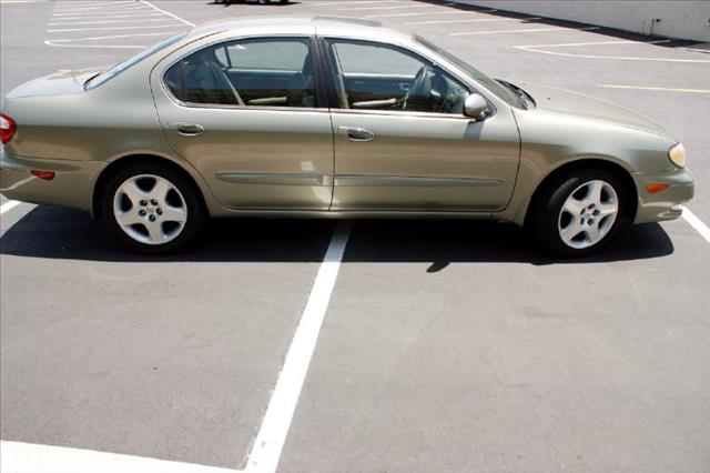 Infiniti I30 2000 photo 4