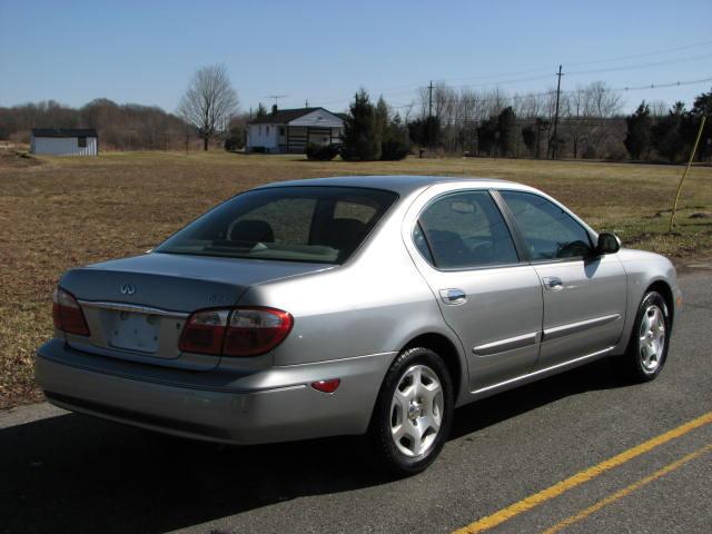 Infiniti I30 2000 photo 1