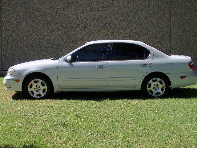 Infiniti I30 2000 photo 4