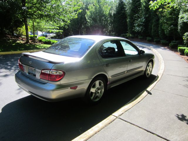 Infiniti I30 2001 photo 4
