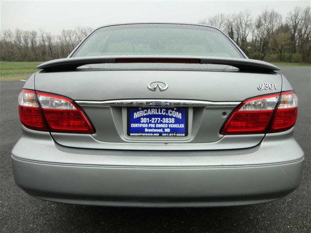 Infiniti I30 2001 photo 8