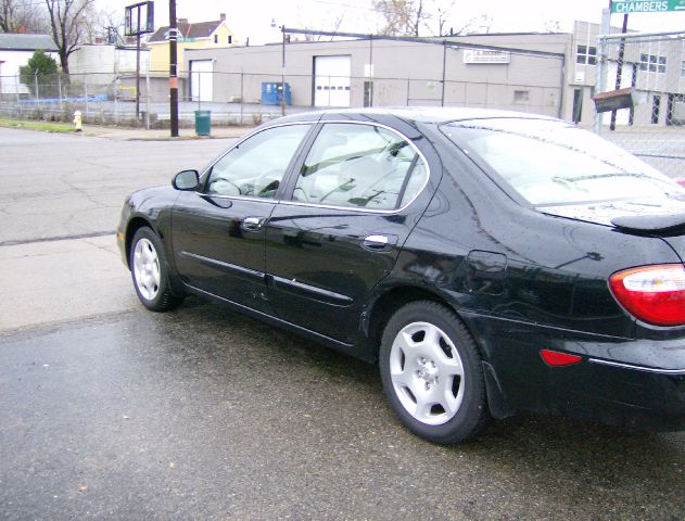 Infiniti I30 2001 photo 2