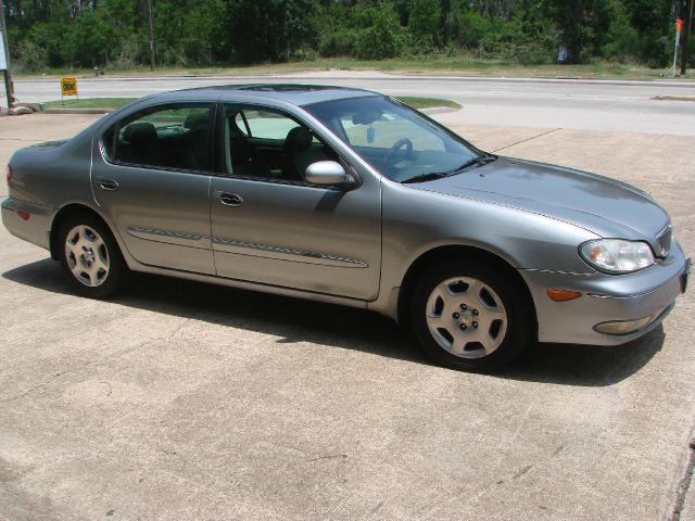 Infiniti I30 2001 photo 1