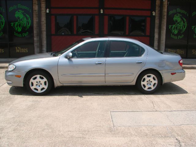Infiniti I30 2001 photo 3