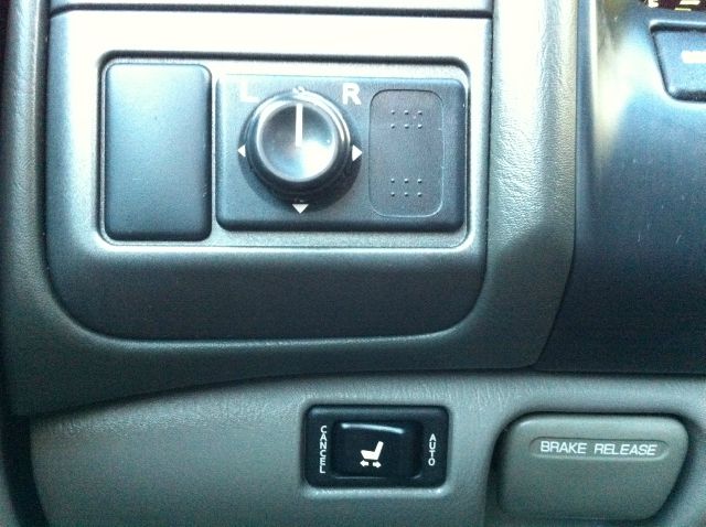 Infiniti I30 2001 photo 12