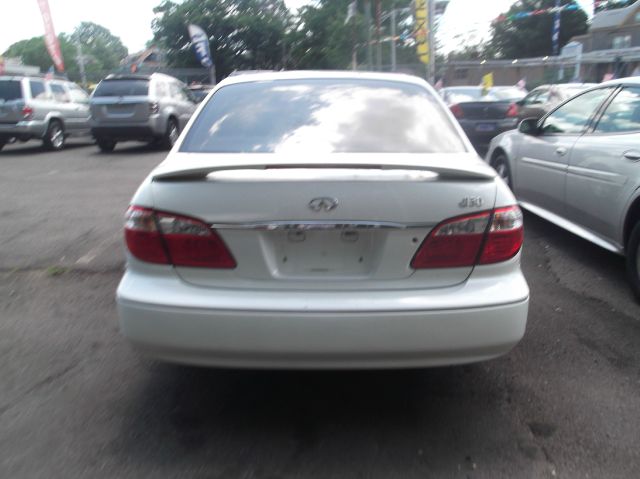 Infiniti I30 Coupe Sedan