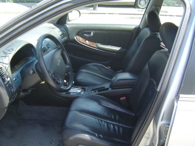Infiniti I30 2001 photo 3