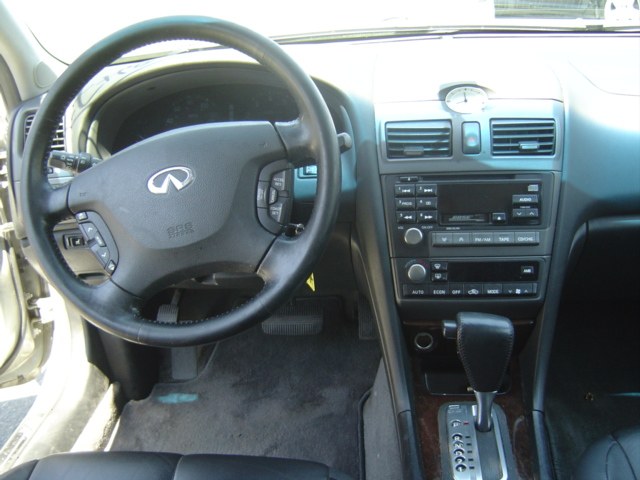 Infiniti I30 2001 photo 5