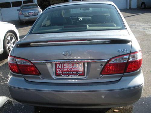 Infiniti I30 2001 photo 3