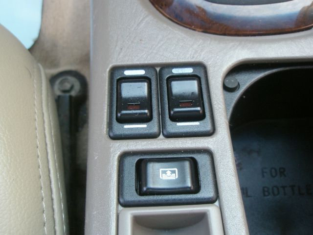 Infiniti I30 2001 photo 10