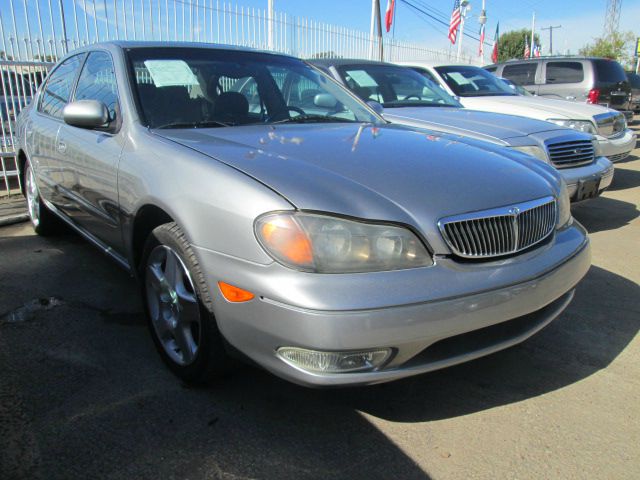 Infiniti I30 2001 photo 1