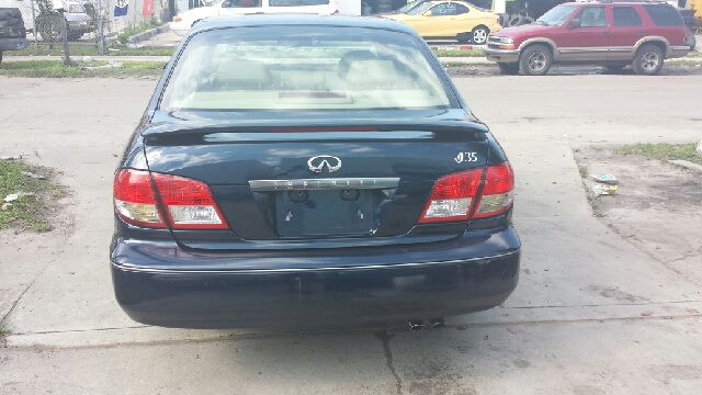 Infiniti I35 2002 photo 2