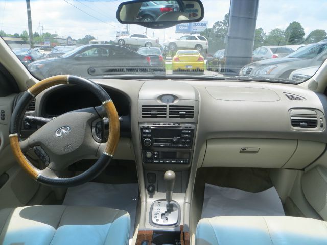 Infiniti I35 2002 photo 15