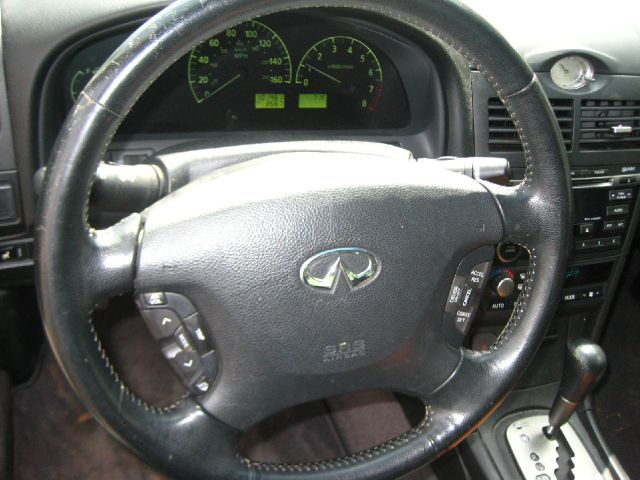 Infiniti I35 2002 photo 1