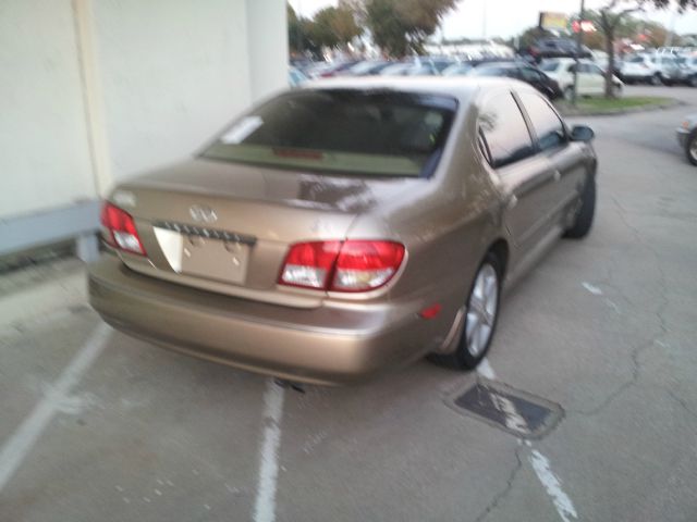 Infiniti I35 2002 photo 4