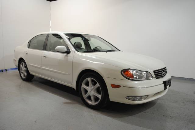 Infiniti I35 2003 photo 2