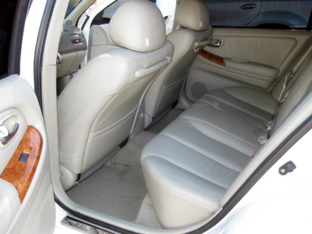 Infiniti I35 2003 photo 2