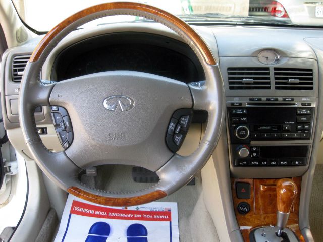 Infiniti I35 2003 photo 8