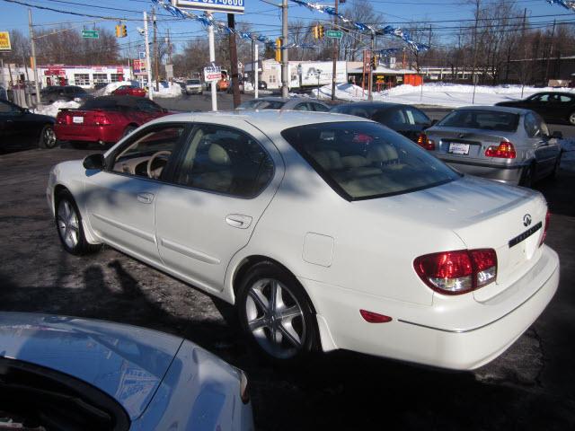 Infiniti I35 2003 photo 3