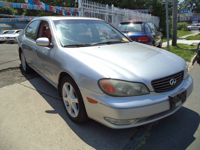 Infiniti I35 2003 photo 2