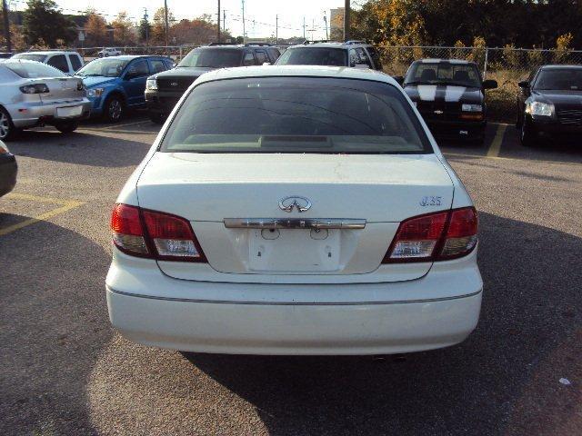Infiniti I35 2003 photo 4