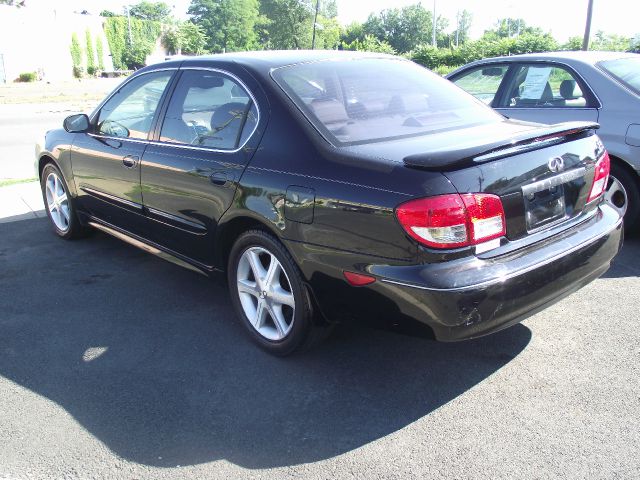 Infiniti I35 2004 photo 3