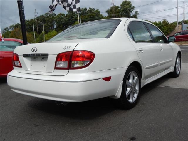Infiniti I35 2004 photo 3
