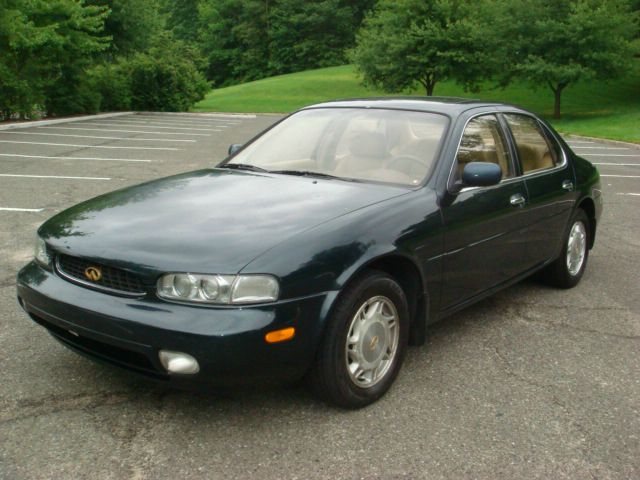 Infiniti J30 1995 photo 1