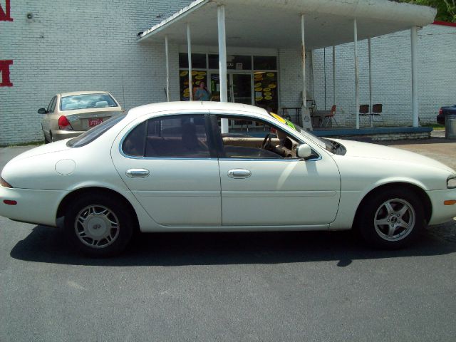 Infiniti J30 1995 photo 3