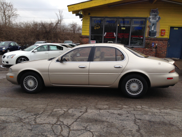 Infiniti J30 1995 photo 3