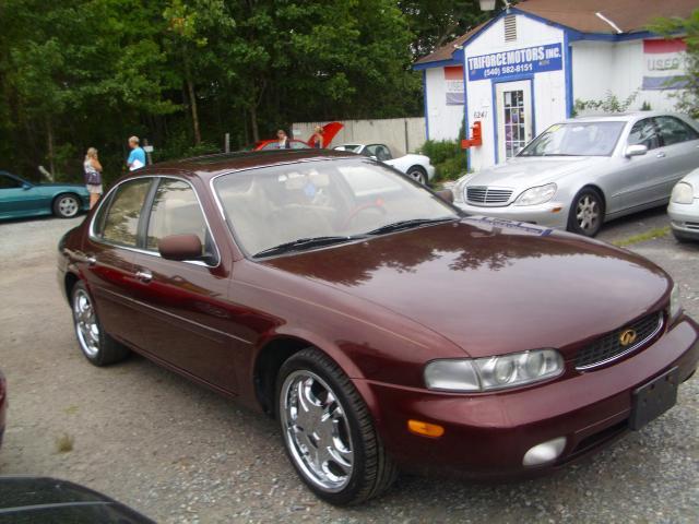 Infiniti J30 1996 photo 1