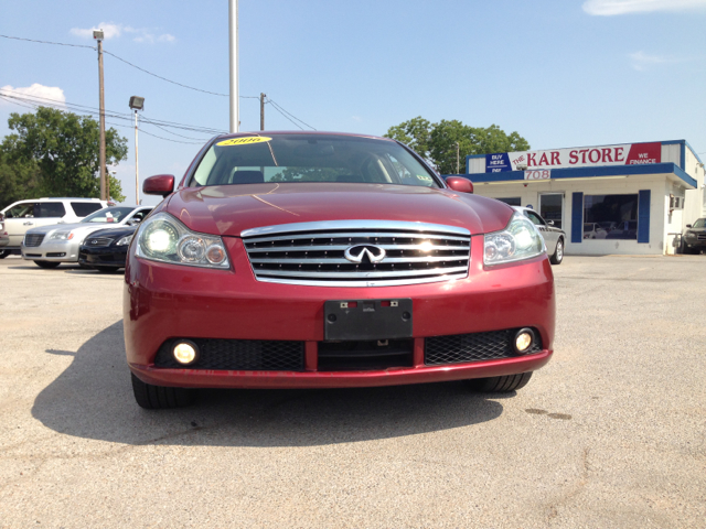 Infiniti M 2006 photo 1