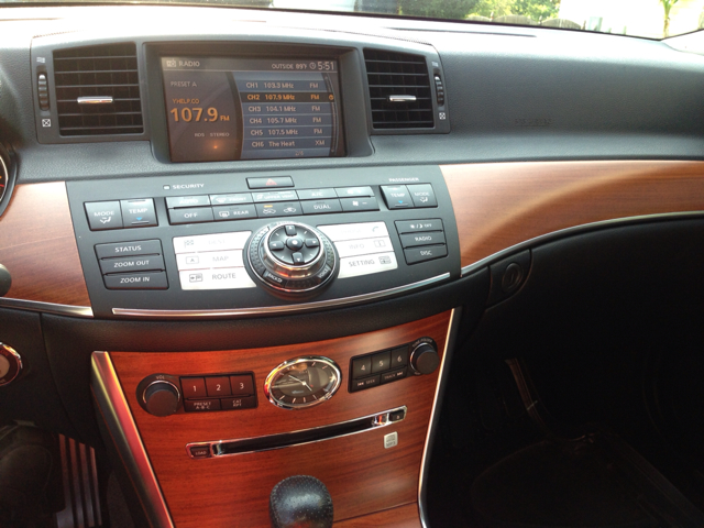 Infiniti M 2007 photo 10