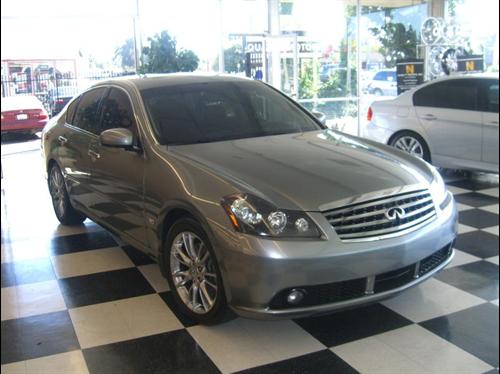 Infiniti M35 2006 photo 2