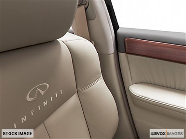 Infiniti M35 2006 photo 2