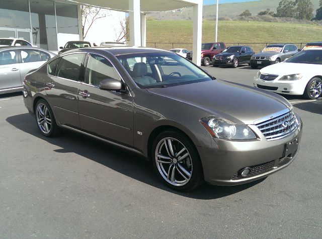 Infiniti M35 Evolution AWD Sedan