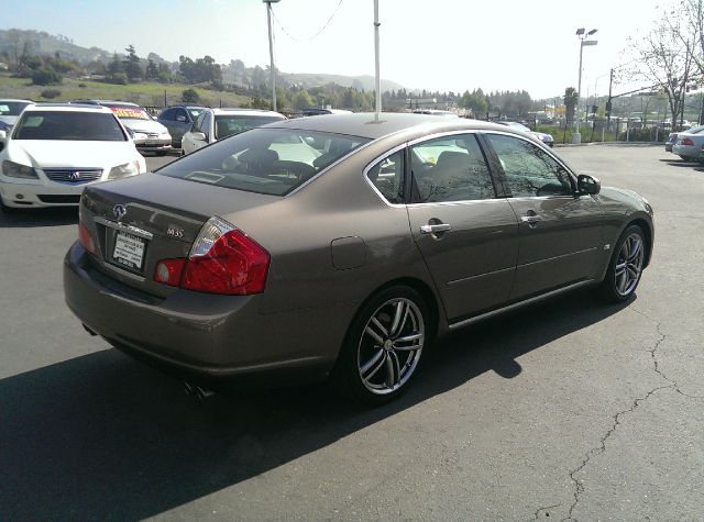 Infiniti M35 2006 photo 4